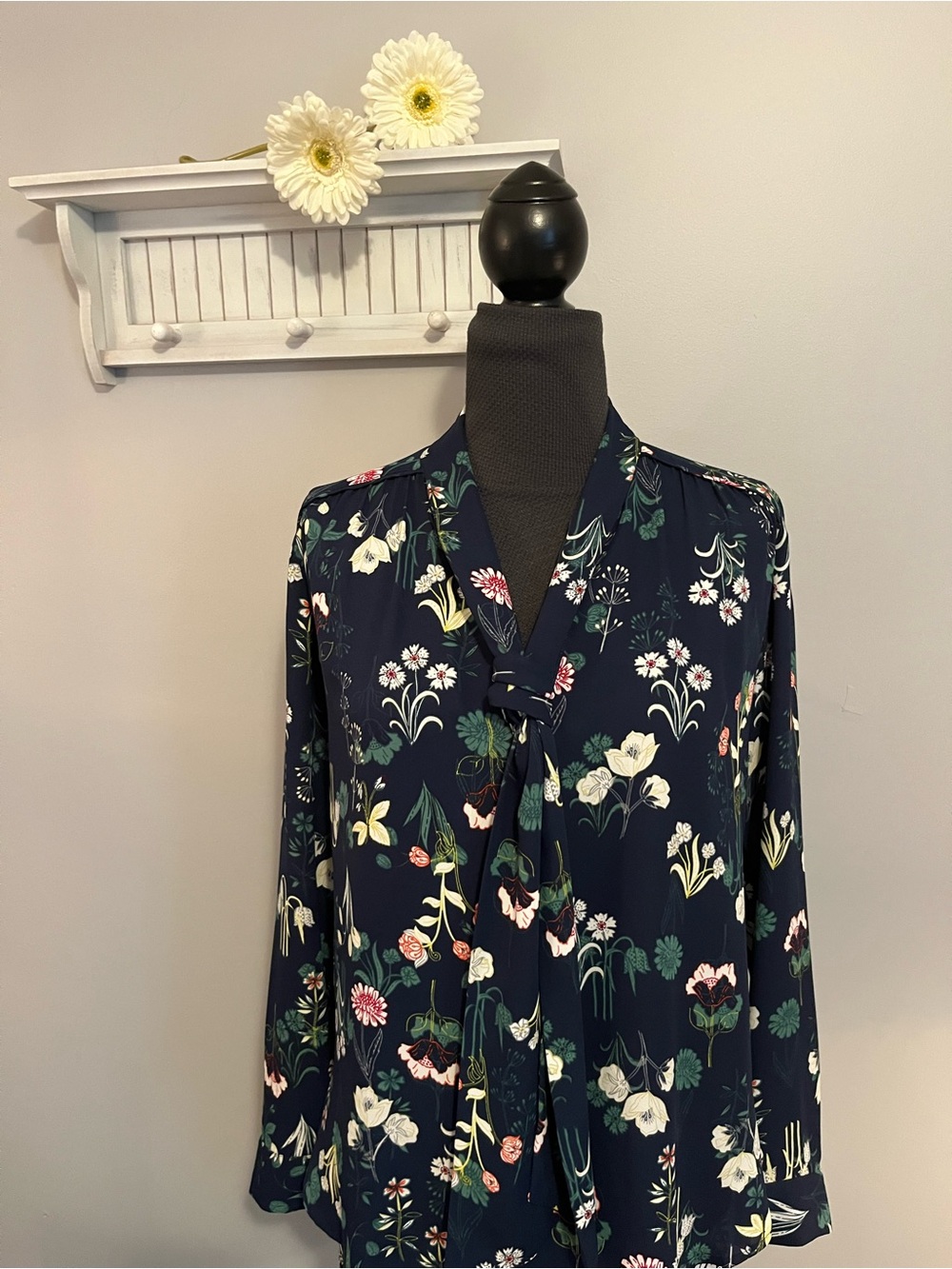 LOFT Navy Floral Blouse with Tie-Neck Detail EUC
